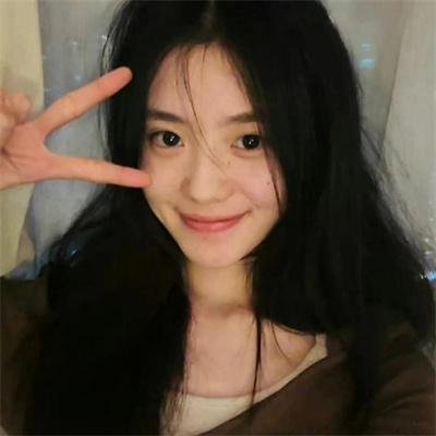 丑小鸭路人甲哥哥们抱她回家